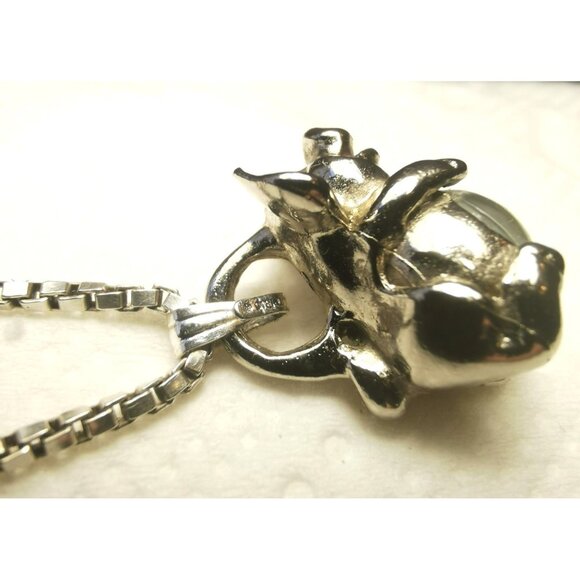 Sterling Silver Box Chain 20 inch and Pendant Elephant Holding a Moonstone Gem - Picture 6 of 8